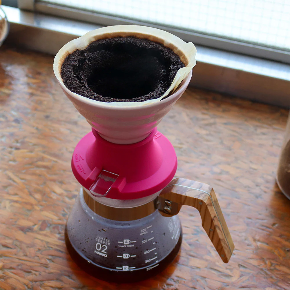 Hario Switch V60 Ceramic Immersion Dripper - Berry Pink (Size 02) - Image 4